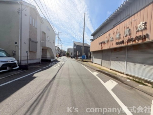 ■高座郡寒川町中瀬　建築条件無し　売地の前面道路含む現地写真|前面道路の様子です◇
