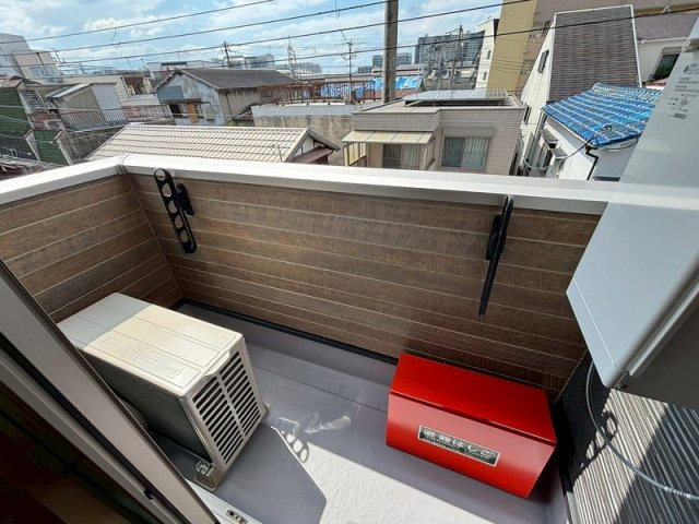 エスポアール正雀本町のバルコニー
