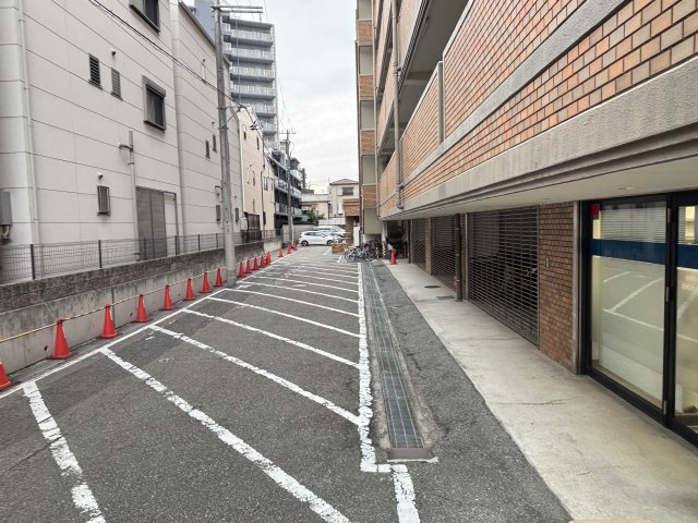 リップルメゾン富士88 1号館の駐車場