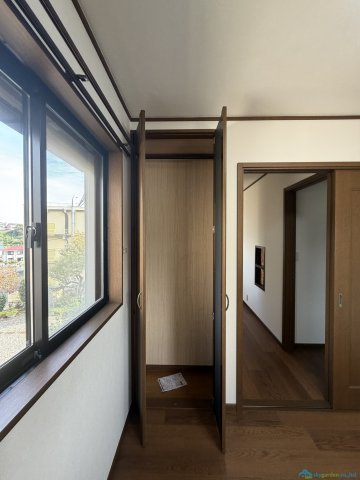 厚木市愛名　中古戸建の洋室