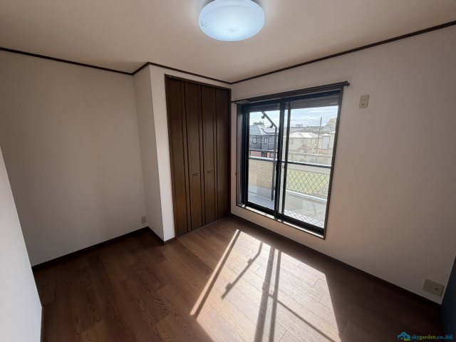厚木市愛名　中古戸建の洋室