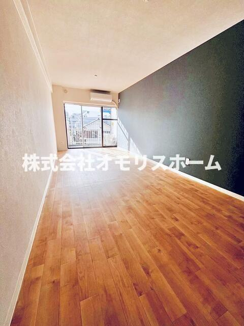 カーサ大森　Ｂ棟の居間・リビング