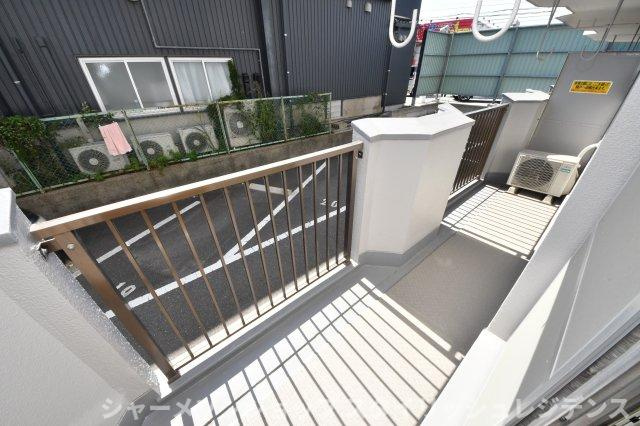 グリーンマンションのバルコニー