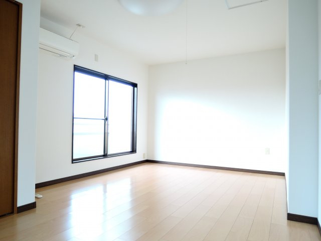 クリスタルコートの子供部屋