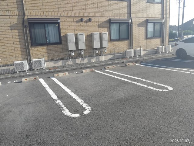 ノール椿の駐車場