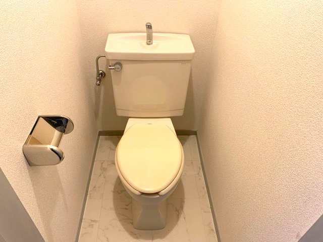 板橋区富士見町のアパートのトイレ