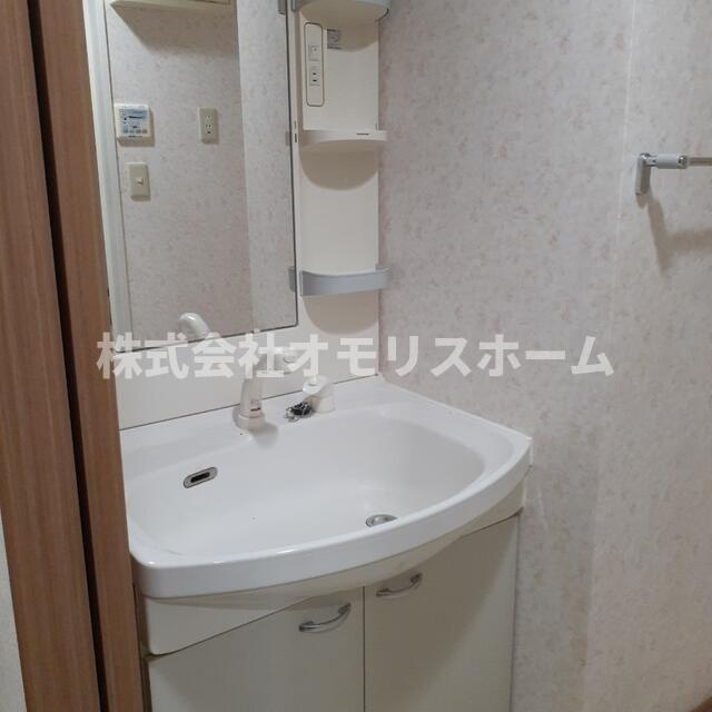 レスポワール平和島の洗面所