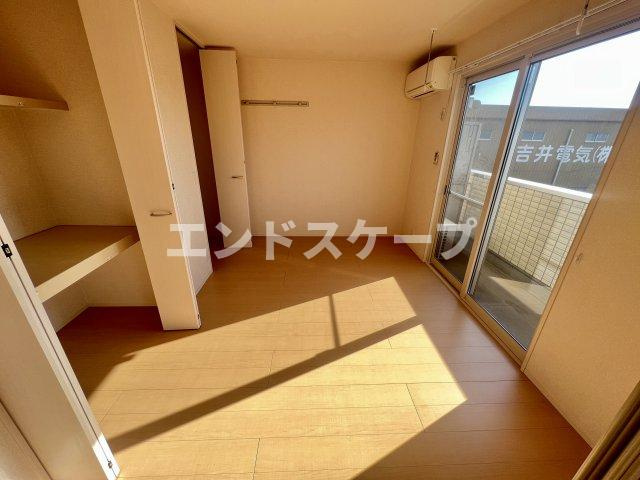 ＦＲＡＵの洋室|高崎、前橋エリアのお部屋探しはエンドスケープまで！お客様の理想お聞かせ下さい♪