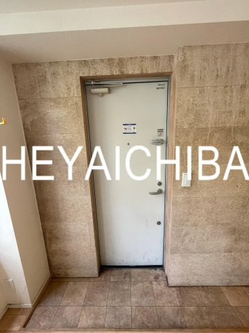 グランエッグス新大塚Ｗの玄関