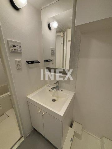 横浜市中区不老町２丁目の賃貸マンションの洗面所