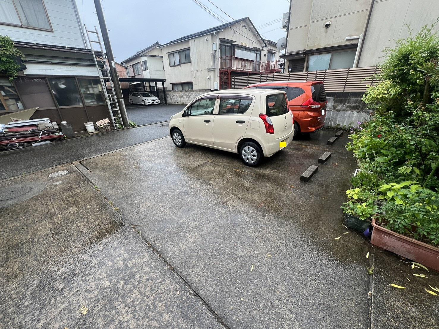 コーポ大竹の駐車場
