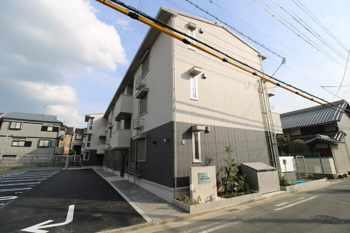 エスポワール老原の外観