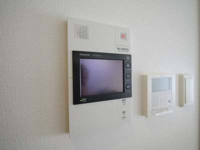 【セキュリティ】 | 松ヶ枝町プライマリーワン | モニター付きインターホンです