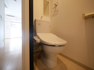 【トイレ】 | 松ヶ枝町プライマリーワン | 落ち着いた色調のトイレです