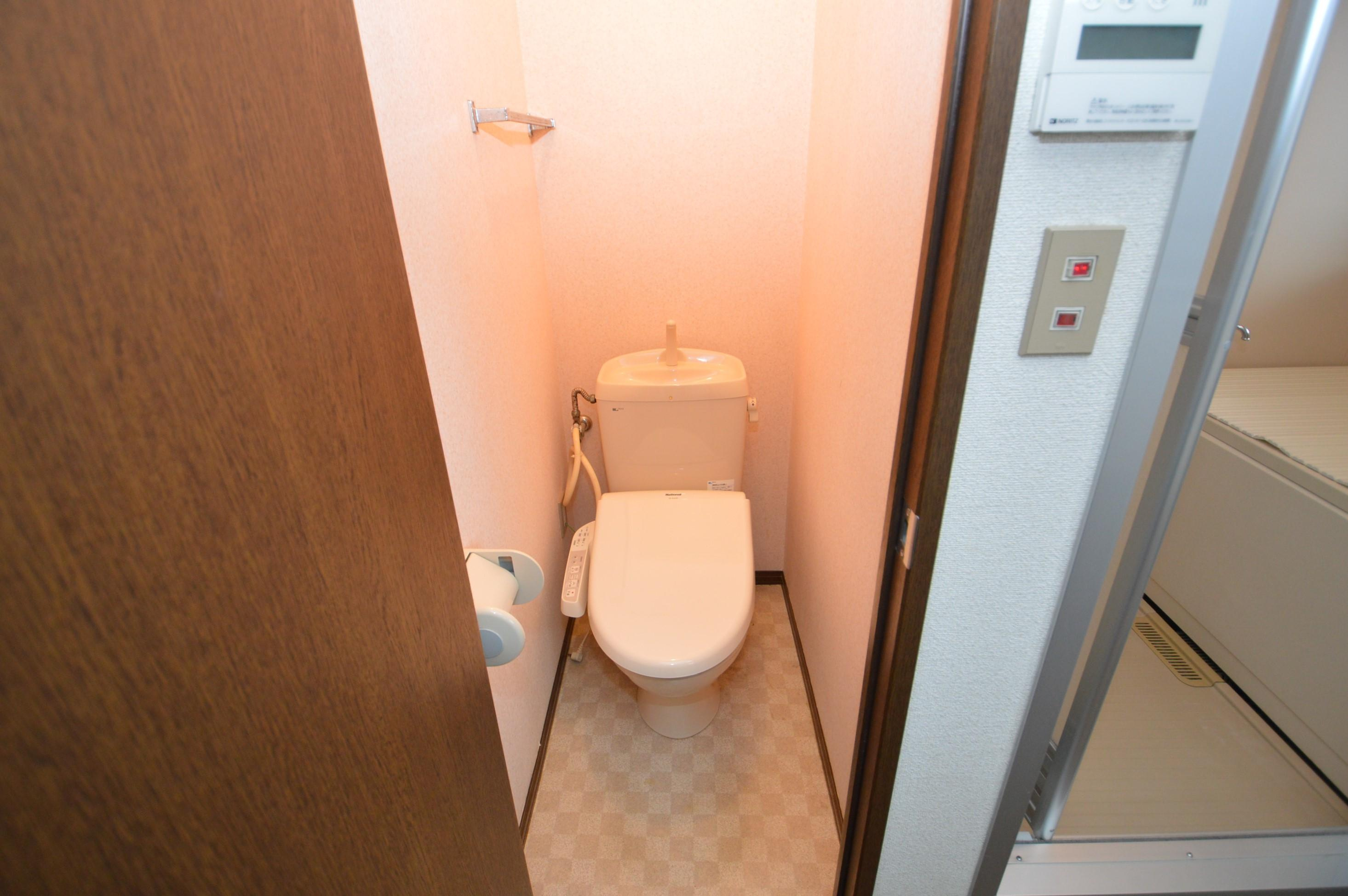 SAJA関屋昭和町のトイレ|（参考）他室の写真を使用しています。現況優先となります。