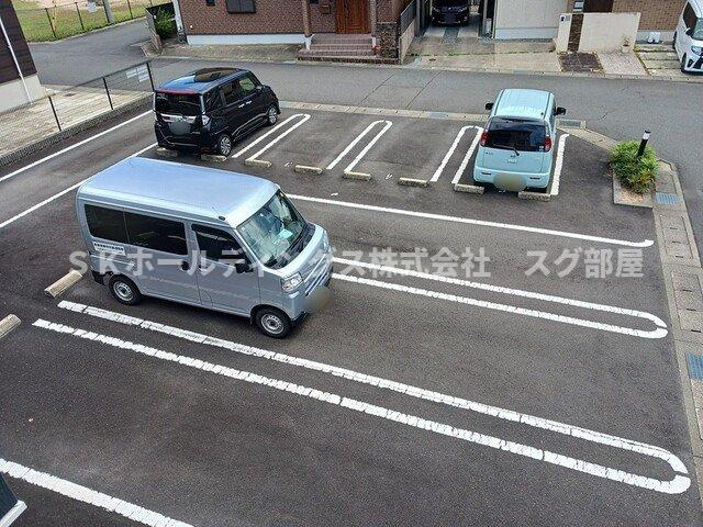 かさべるで石原の駐車場
