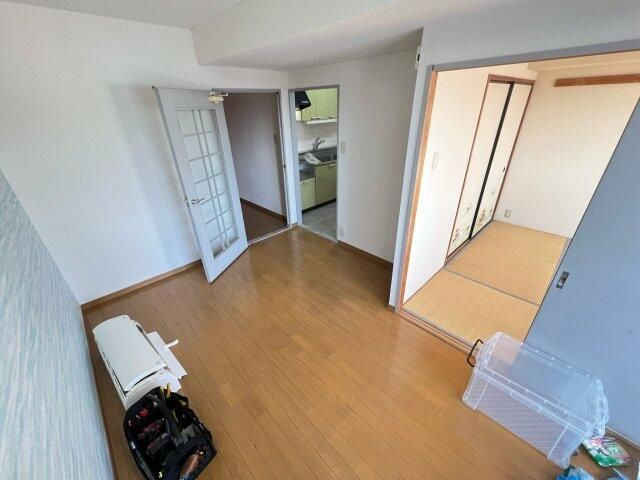 小平市学園西町２丁目の賃貸マンションの居間・リビング