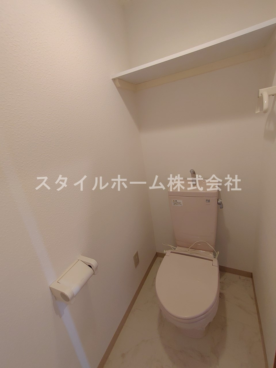 スターフィールドC館のトイレ|同建物内別部屋の写真です。