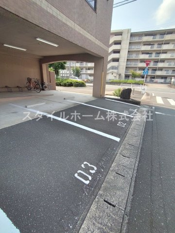 スターフィールドC館の駐車場