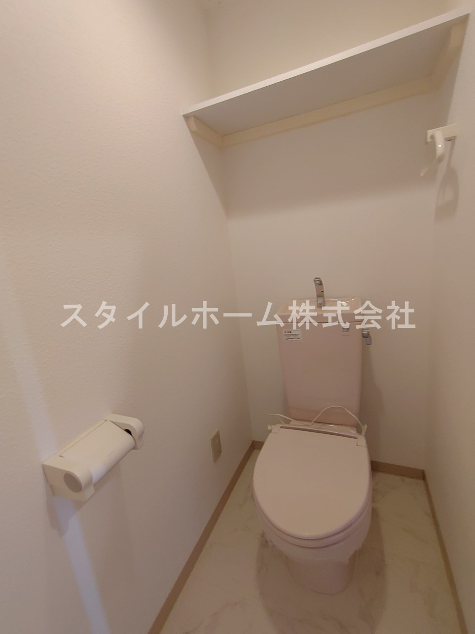 スターフィールドC館のトイレ|同建物内別部屋の写真です。