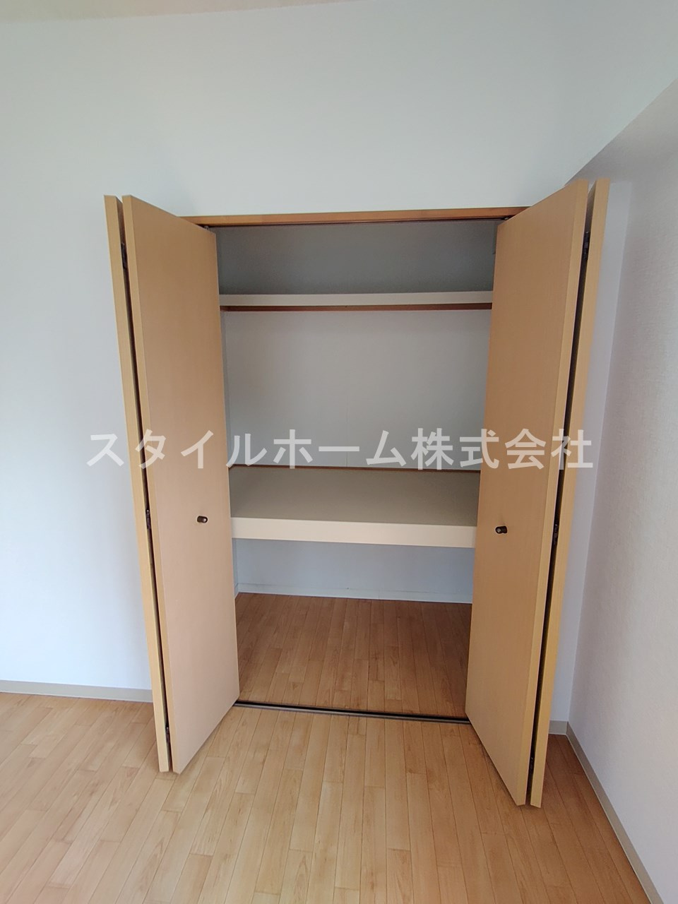 スターフィールドC館の収納|同建物内別部屋の写真です。