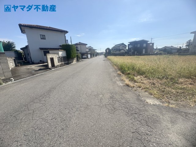 深谷曲田　売地の前面道路含む現地写真
