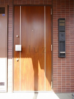 グリフィン横浜サードステージの玄関