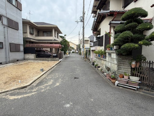 高石市東羽衣4丁目土地の前面道路含む現地写真