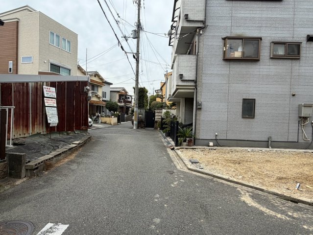 高石市東羽衣4丁目土地の前面道路含む現地写真