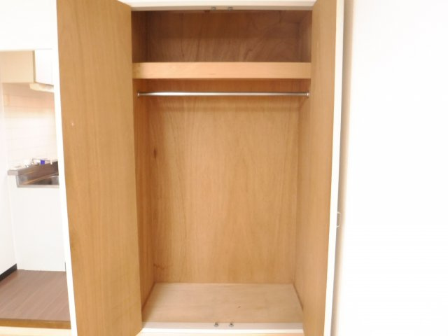 サンワールドの収納|他のお部屋の参考写真となります。