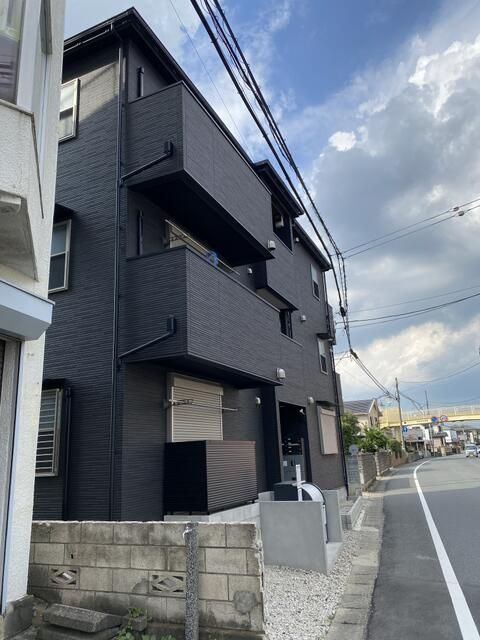 エクロールの外観