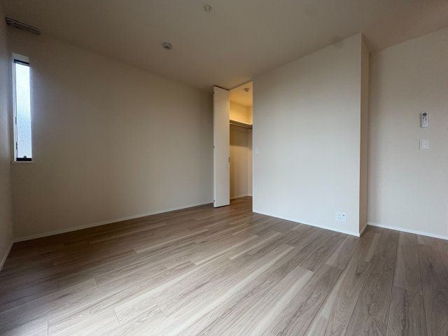 川崎市多摩区宿河原３丁目のアパートの居間・リビング