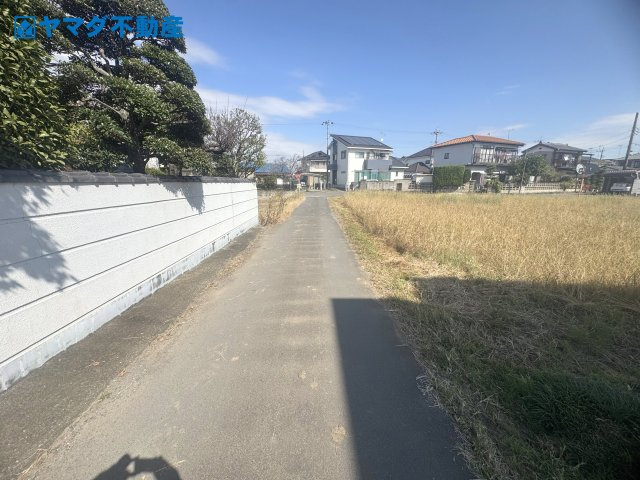 深谷曲田　売地の前面道路含む現地写真