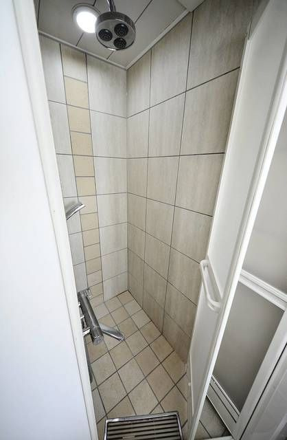 三軒茶屋マンションのシャワールーム