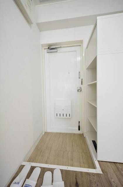 三軒茶屋マンションの玄関