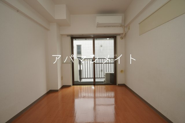 【居間・リビング】 | 使いやすいお部屋です