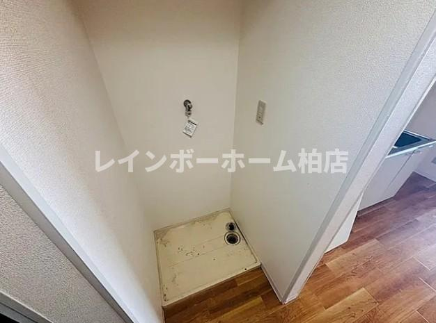 特典：仲介手数料が50％OFFです‼の設備|室内洗濯機置き場です