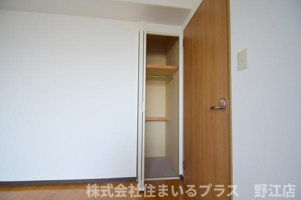 エスタシオン野江の収納