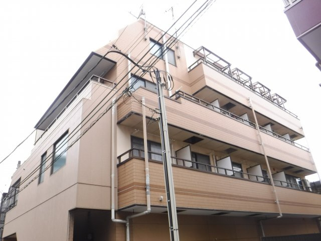 サンワールドの外観