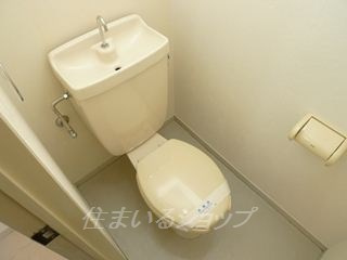 リビエラ南　B棟のトイレ|温水洗浄便座に変更