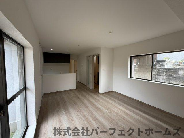 【居間・リビング】の画像