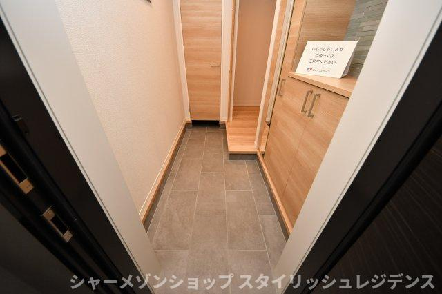 シャーメゾンステージ泉台の玄関