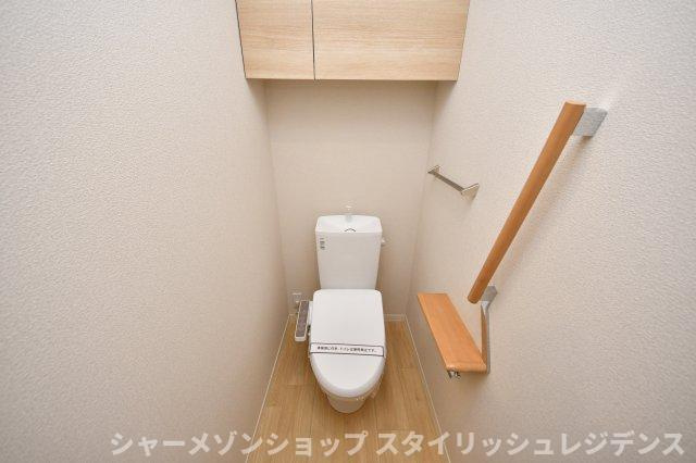 シャーメゾンステージ泉台のトイレ