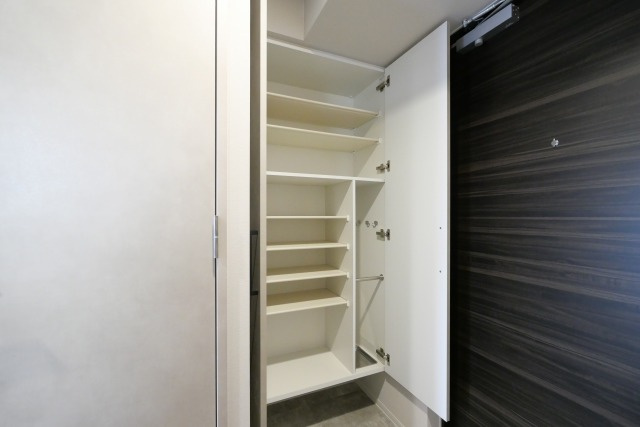 大阪市港区波除２丁目の賃貸マンションの収納