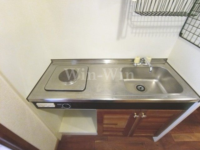 ユトリロジョイのキッチン|イメージ（同建物内別部屋の写真です）