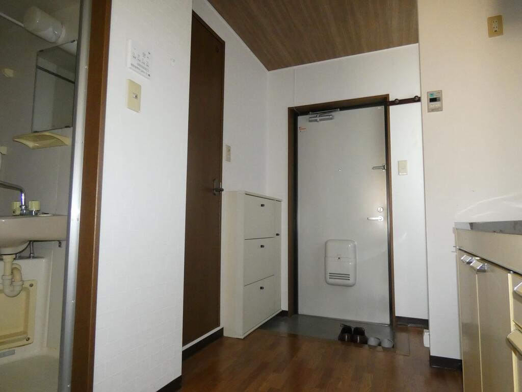 マンションオーベルジュ平田の玄関