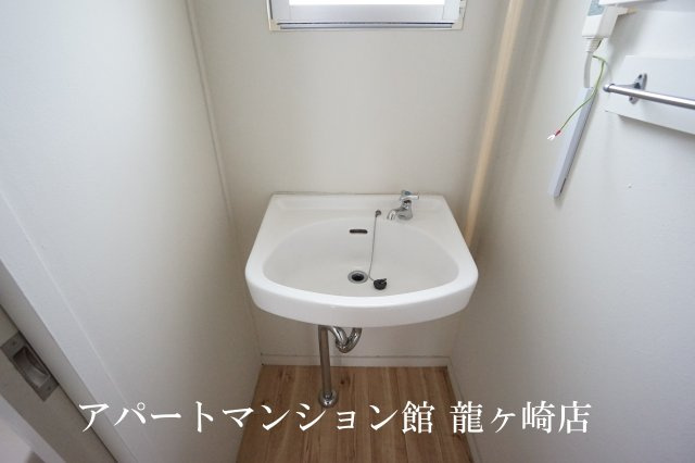 ビレッジハウス奈戸岡2号棟の洗面所