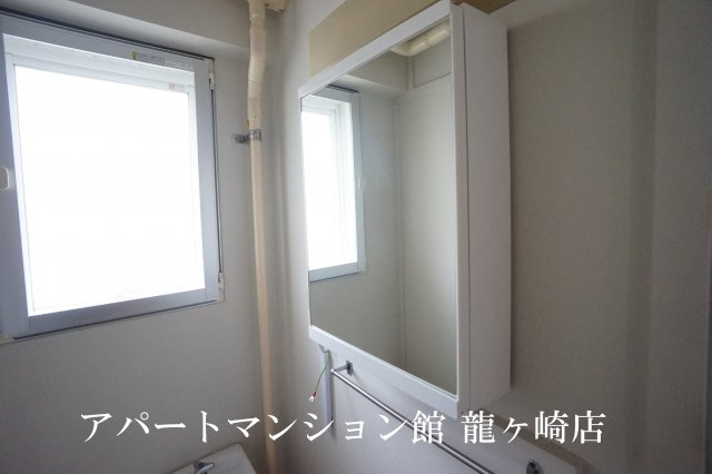 ビレッジハウス奈戸岡2号棟の収納