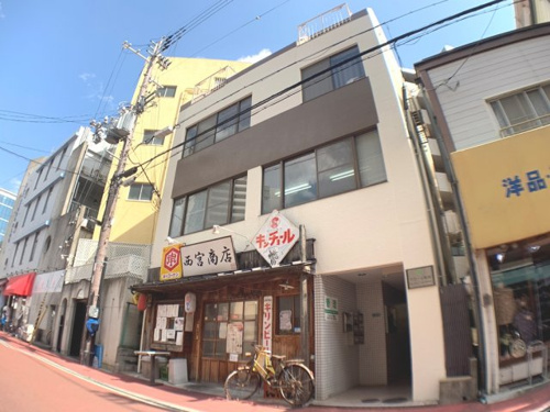 宅配ボックス付きで不在時にも便利！