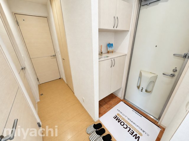 ラヴィアンコートの玄関